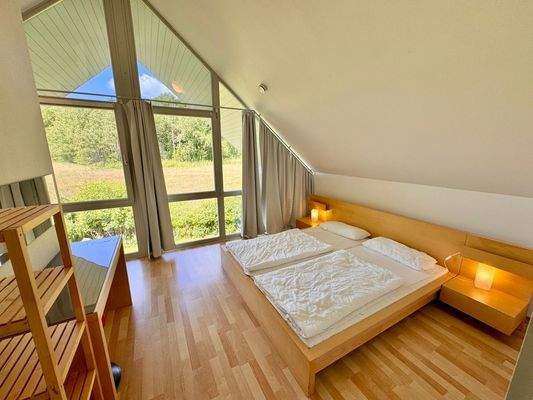 großes Schlafzimmer