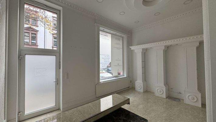 Großer Verkaufsraum