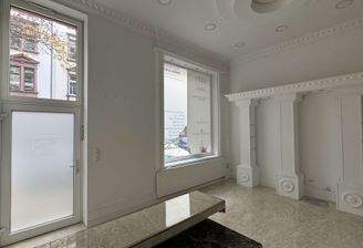 Großer Verkaufsraum