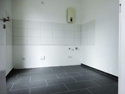 Separate Küche mit Fenster