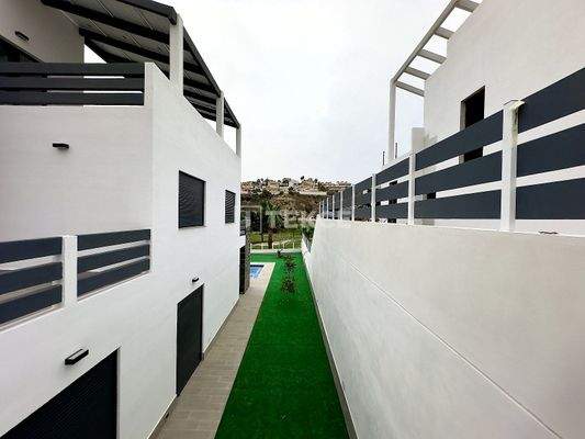 Detached Luxury Golf Villas in Ciudad Quesada Costa Blanca