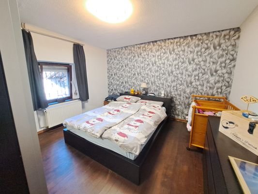 OG Schlafzimmer 1.jpg
