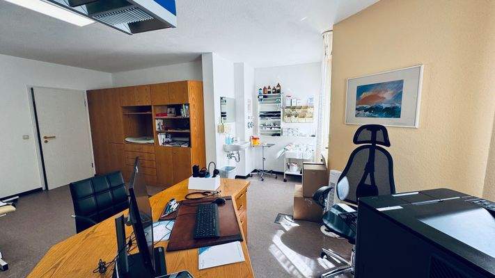 Büro / Behandlungszimmer