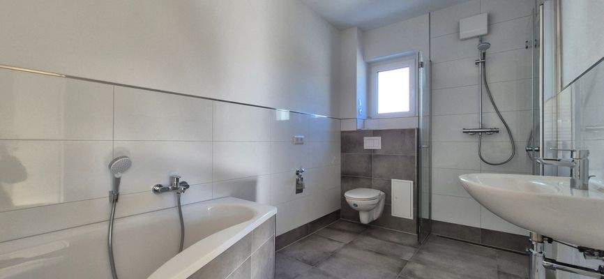 Beispiel: Badausstattung etc. identisch