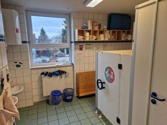 KIndergarten WC