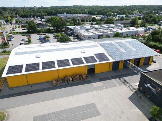 Luftbild Lagerhallen "Neu" & Bestand