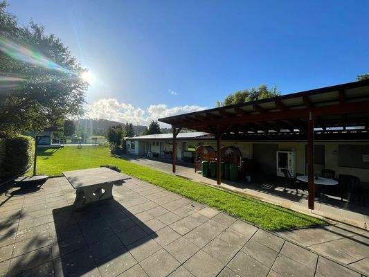 ... im großzügigen...