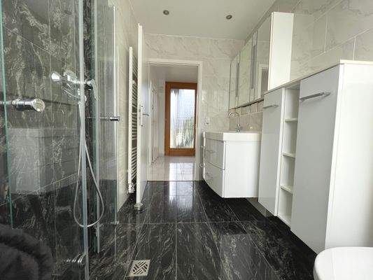 Ansicht vom Badezimmer 