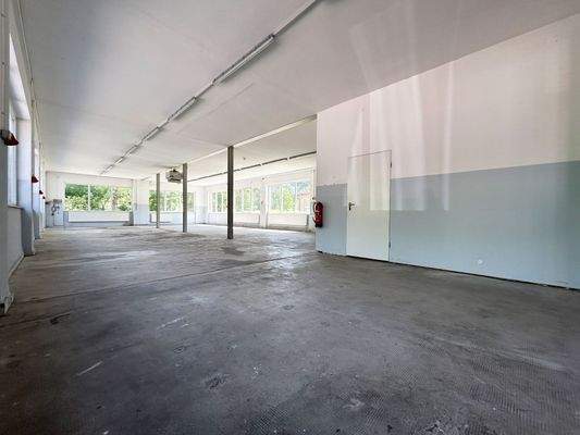 Halle 1 (links): Hauptteil mit 191 m²