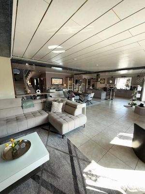 Blick aus dem Wohnbereich