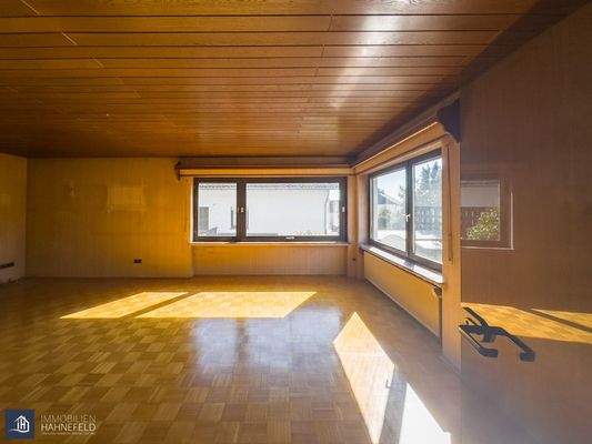 Wohnzimmer der Hauptwohnung