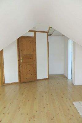 Blick-z.-begehb.-Kleiderschrank