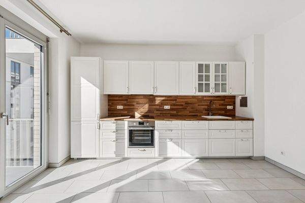 Voll ausgestattete Einbauküche