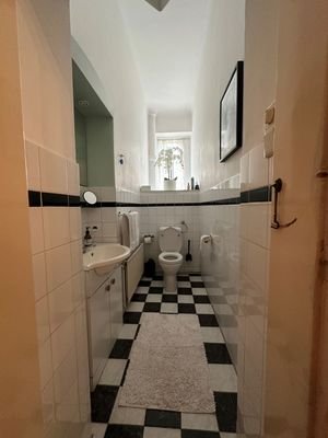 1. St  Wc.jpg