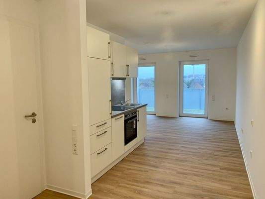 25. Whg 32, 1-Zimmer-Whg, Wohnzimmer, Küche 1