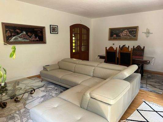 28662162-0d98-4c06-bf85-5f780fe63769-1905864881.jp