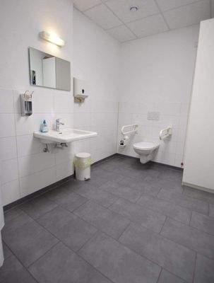 WC-behindertengerecht.jpg