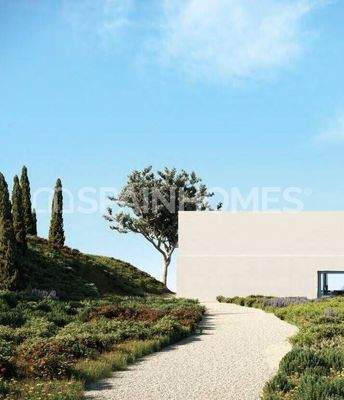 Exclusive Lands with Sea and Golf Views in Cádiz