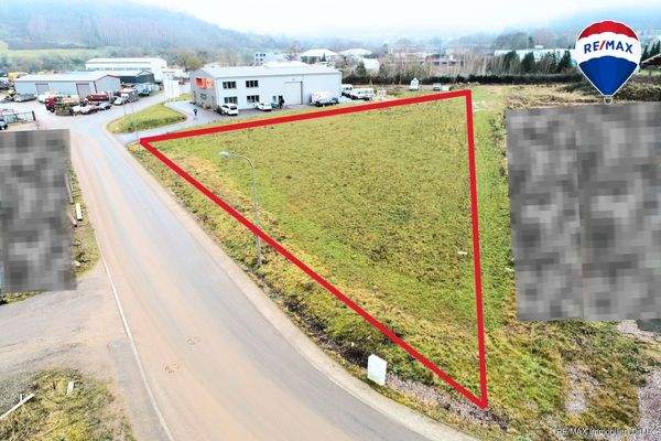 RE/MAX Immobilien DeLux Grundstück zu verkaufen in Saarburg