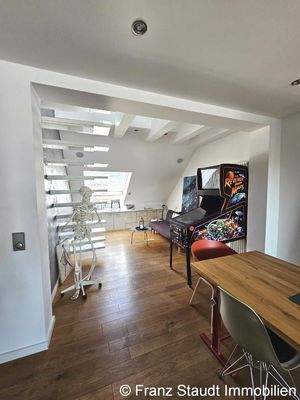 Blick zum Galerieaufgang