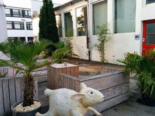 Innenhof vom Office-Center Hoisten