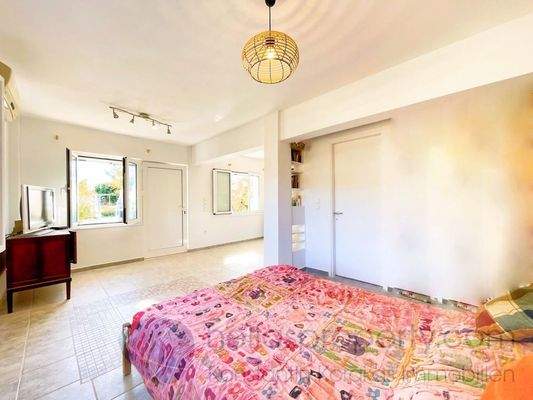 img_4a052df6-a632-49de-84d3-2637904e7bf5