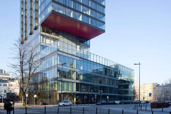 Cosmopolitan Twarda 2/4 in Warschau