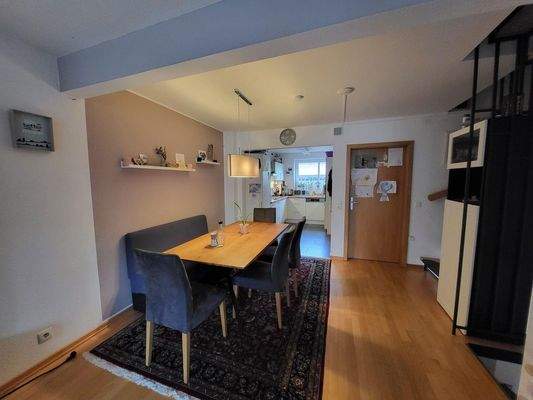 Essbereich mit Küche