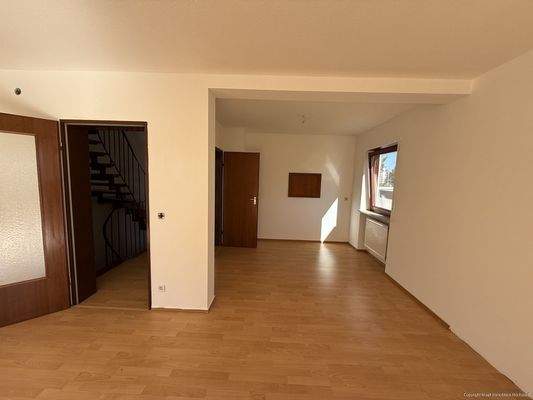 Wohnzimmer mit Essbereich