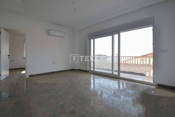 Sea-View Duplex Apartment in Alanya Kargıcak