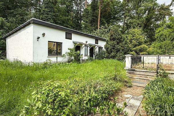 Gäste-Bungalow mit separater Werkstatt