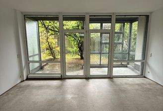 Wohn- und Schlafzimmer