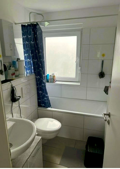 Bad mit Wanne-Beispielfoto