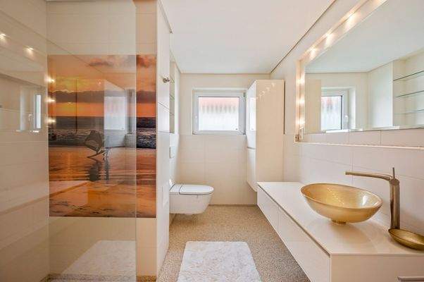 Badezimmer Hauptwohnung