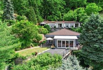 Ansicht der Gesamtliegenschaft