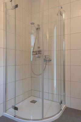 Einliegerwohnung Bad im EG