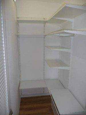 Zimmer 4 beg. Kleiderschrank