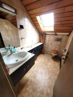 Duschbad im Dachgeschoss