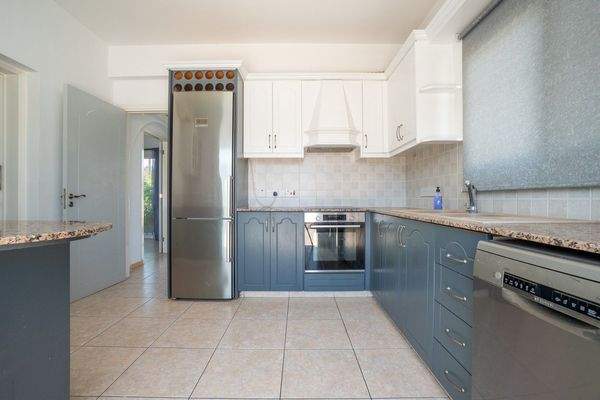 734922-detached-villa-for-sale-in-kissonerga_orig.