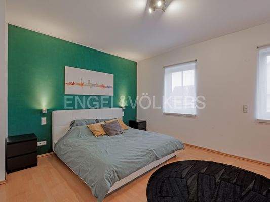 Schlafzimmer mit Ankleidezimmer