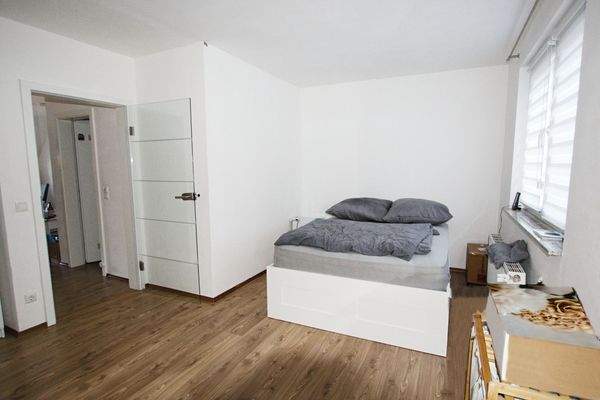 Wohnung 5 offenes Schlafzimmer.jpg