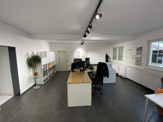 Büro Erdgeschoß