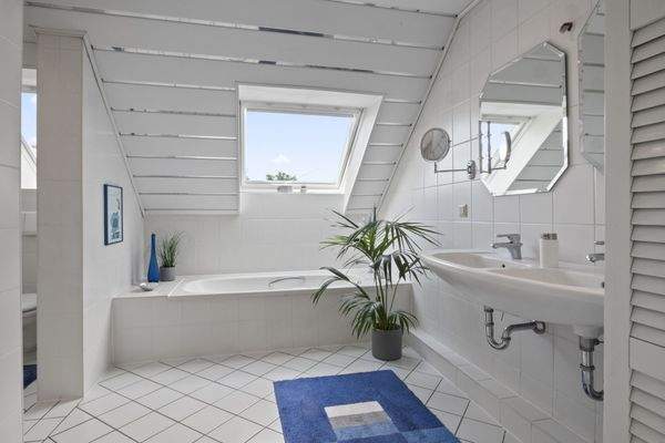 Vollbad Dachgeschoss