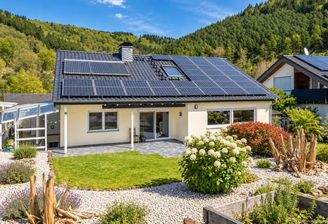 Einfamilienhaus mit gepflegten Garten