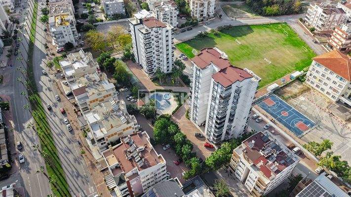 5-Bedroom Duplex Apartment with Shared Pool in Antalya Lara