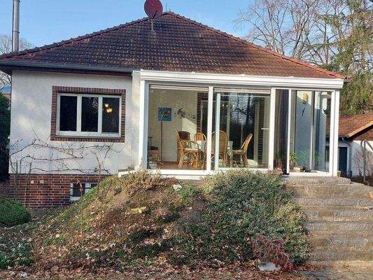 Hausansicht vom Garten.jpg