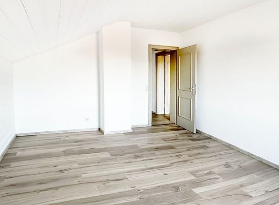 Schlafzimmer_2_Tuere.jpg