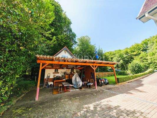 3 von 5 Carport Stellplätzen