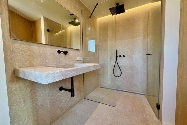 Die Finca hat 3 Badezimmer