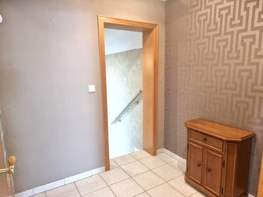Garderobe EG